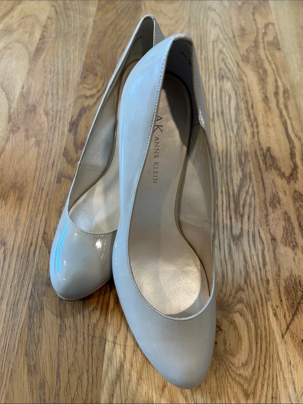 Anne Klein Beige Patent Leather Round-Toe Pumps